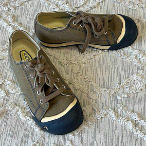 Keen Lowtop Coronado Canvas Shoes, Unisex‎ children’s shoes, Little Size 2